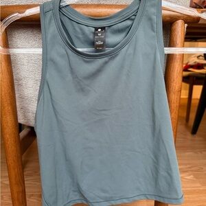 Yogalicious Women's Athletic Tank Top